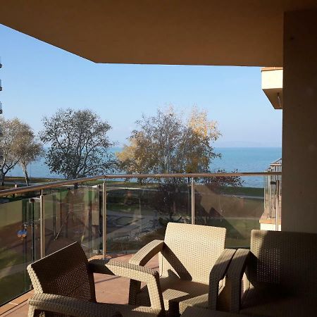 Galeriusbeach Deluxe Apartment Siófok Esterno foto