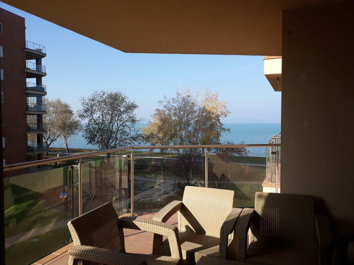 Galeriusbeach Deluxe Apartment Siófok Esterno foto